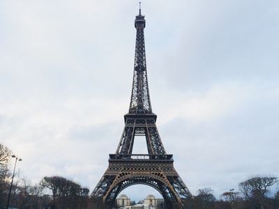 埃菲尔铁塔,巴黎的白天
